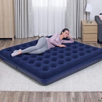 Inflatable mattress with an electric pump