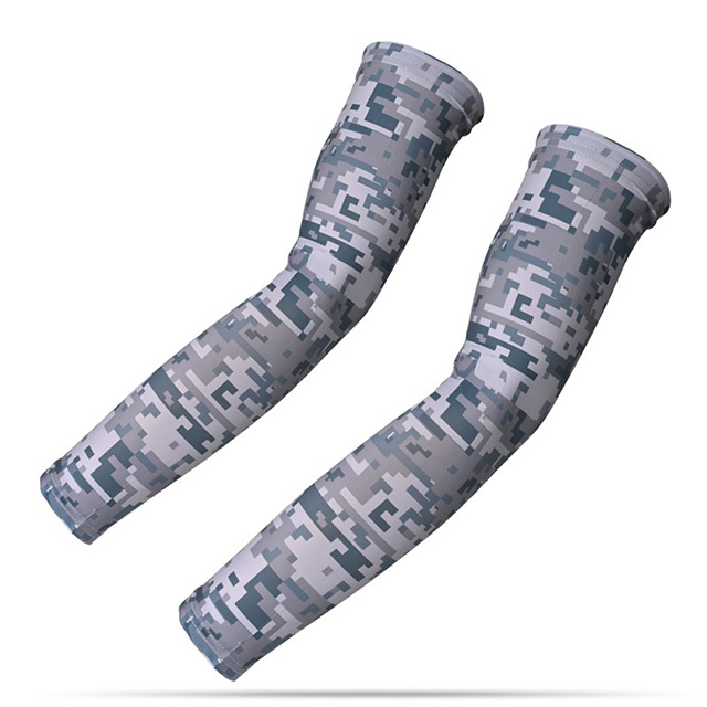 Black-Compression-Tactical-Arm-Sleeve